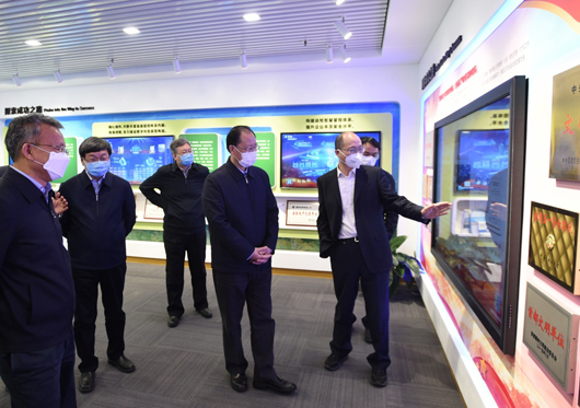 樹立必勝信心 加倍努力工作 堅決打贏疫情防控阻擊戰