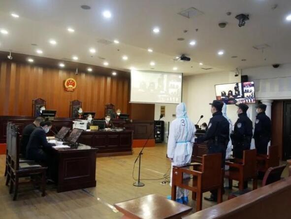 拖拽近50米電網在長江非法捕撈，一審判了!