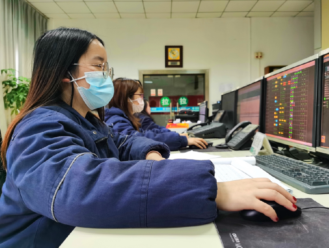 國網重慶彭水供電公司冬季用電負荷創新高