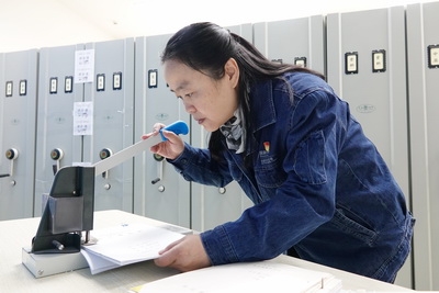 深谷幽蘭 暗自飄香——記國網(wǎng)甘肅劉家峽水電廠2020年度先進(jìn)工作者鄧蘭