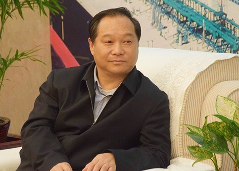 南方電網董事、黨組副書記畢亞雄:電網企業助力“30·60目標”的舉措、思考和建議