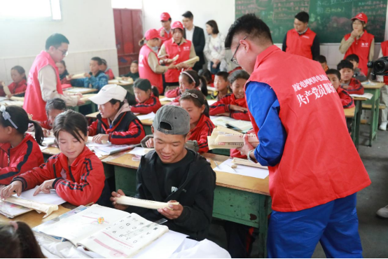 國網四川檢修公司“紅色引擎”推動內生力 助力高質量發展