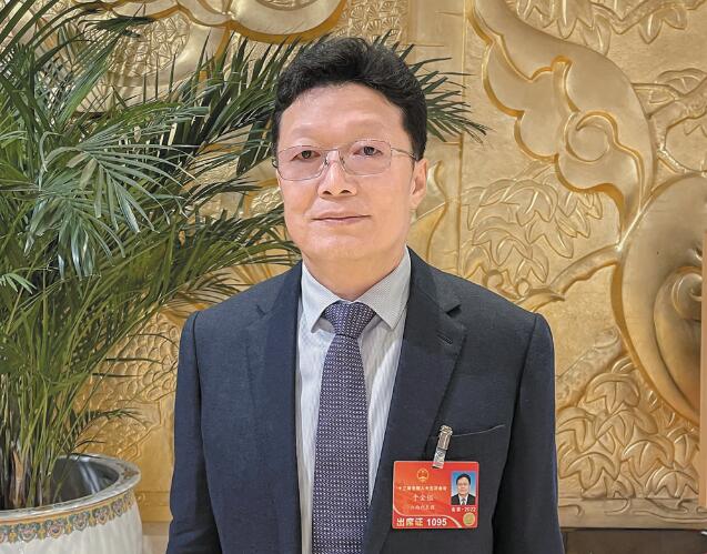 【兩會】國家電網黨校常務副校長于金鎰:開展技術創新和示范應用 加快構建新型電力系統