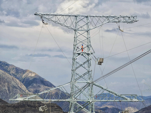 國網重大項目建設工程一線 建設正酣