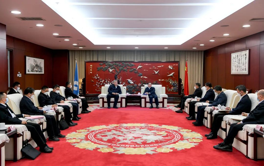 中國華電黨組書記、董事長江毅會見國家能源集團黨組書記、董事長劉國躍