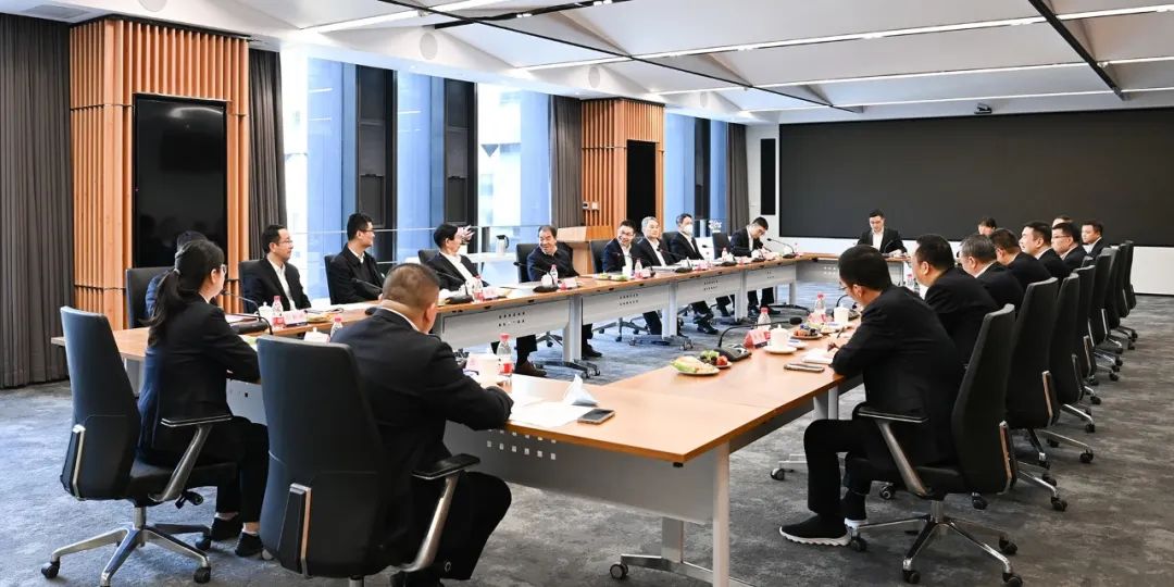 南方電網公司領導班子成員春節前夕分赴基層慰問檢查