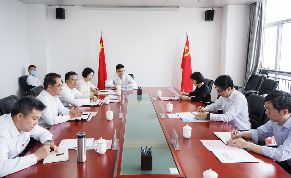 中國能建黨委常委、副總經(jīng)理吳云與國家能源局華中監(jiān)管局黨組書記、局長任育之會談