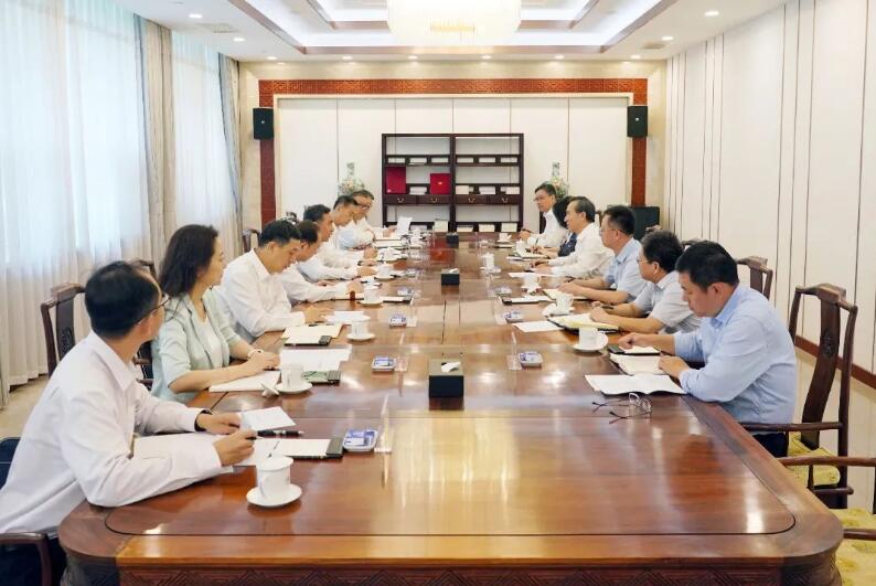 中國能建黨委書記、董事長宋海良與中國貿促會會長任鴻斌會談