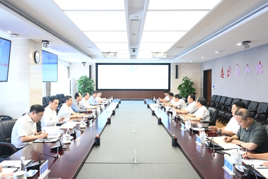 中國電建黨委書記、董事長丁焰章與中國南水北調集團黨組書記、董事長蔣旭光會談