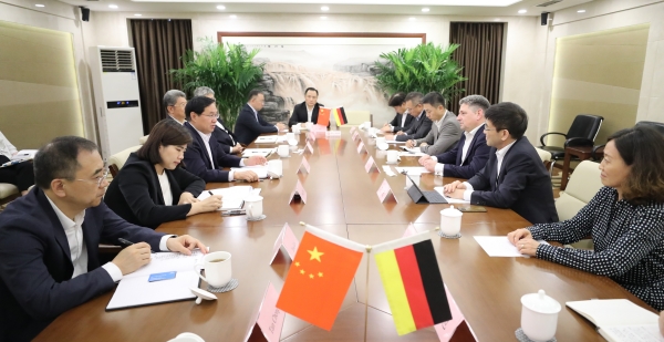 張玉卓會見德國蒂森克虜伯集團執行董事會主席兼首席執行官米格爾·洛佩茲