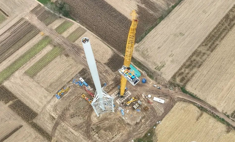 國(guó)內(nèi)首臺(tái)!三邊形桁架塔風(fēng)電機(jī)組并網(wǎng)成功