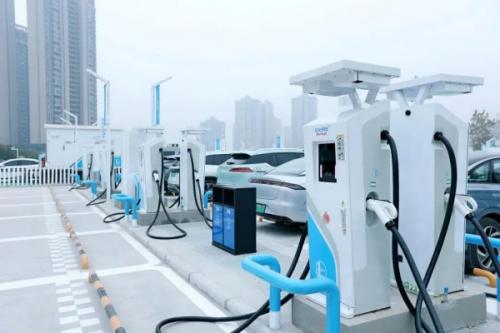 中國西南地區最大充換電站在成都投營