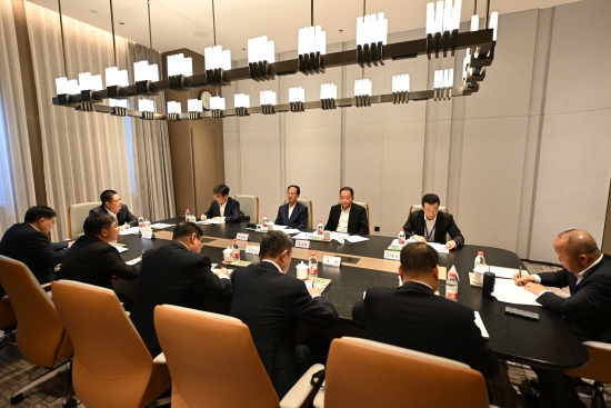 丁焰章與近期新任職子企業(yè)黨委書記、董事長進(jìn)行集體談話