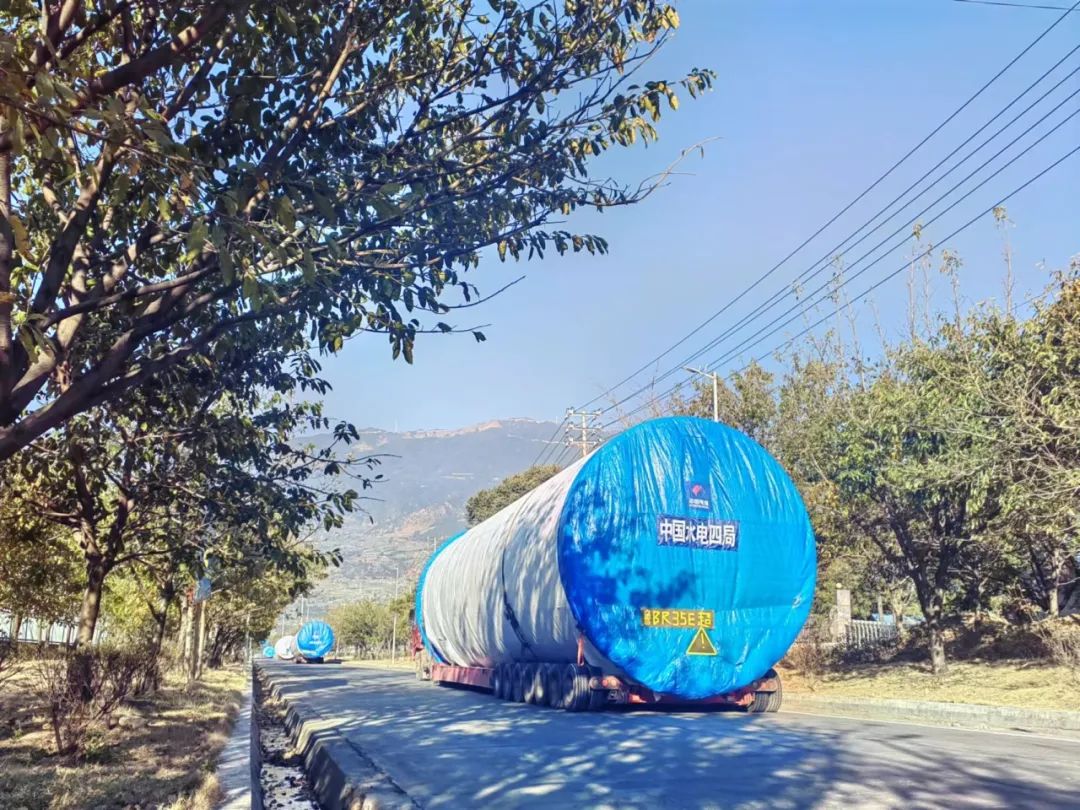 中核匯能會東野租鄉風電項目首套塔筒順利發貨