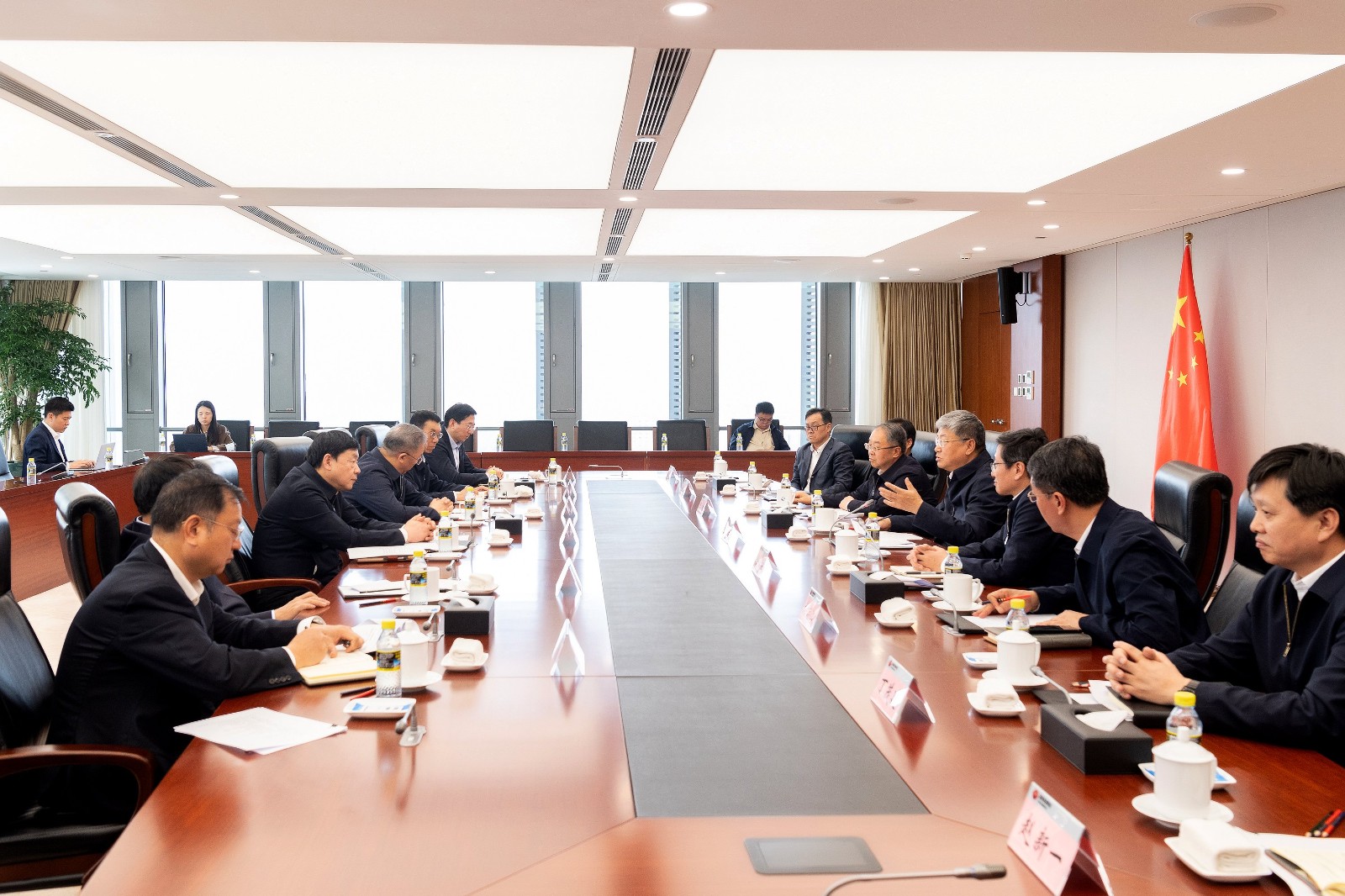 國家能源集團劉國躍、余兵會見國家電網黨組書記、董事長張智剛