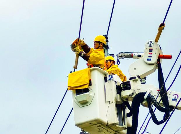 國網政和縣供電公司風雨無阻勇擔當 攻堅克難保供電