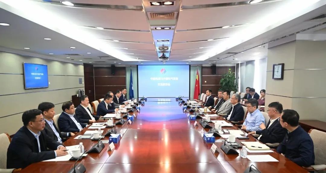 中國(guó)電氣裝備黨委副書(shū)記、總經(jīng)理周群拜訪中國(guó)電建黨委副書(shū)記、總經(jīng)理王斌