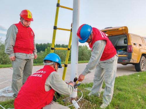 蔡甸區供電公司主動出擊 護航防汛“光明防線”