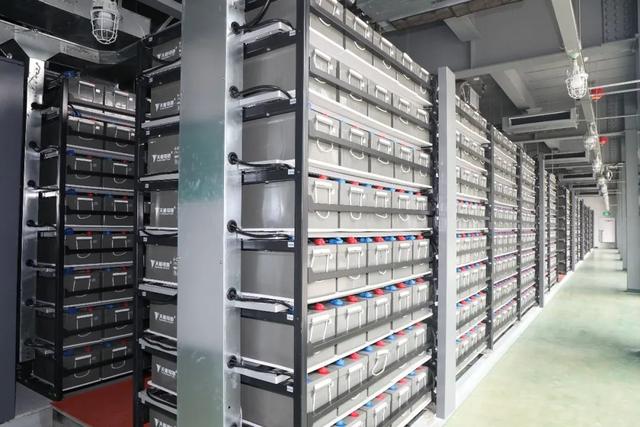 應(yīng)對用電高峰，小電池派上大用場