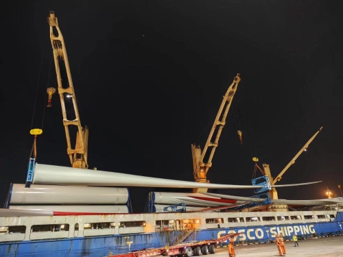 南非奧亞混合能源電站項目18套風電設備順利發運