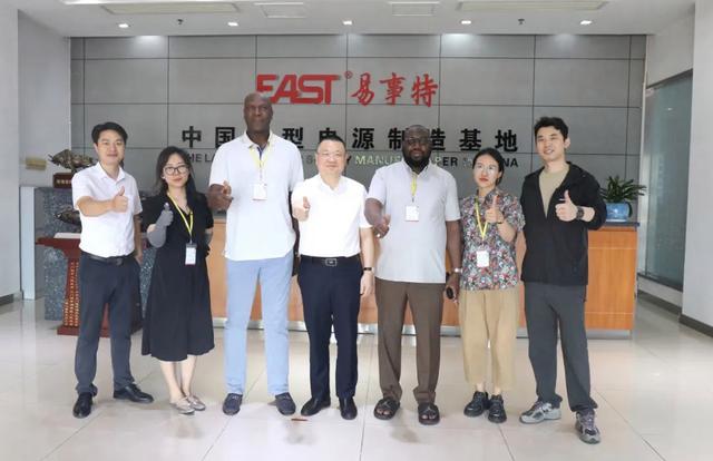 尼日利亞大客戶加大同易事特“光儲充”合作發展新篇章