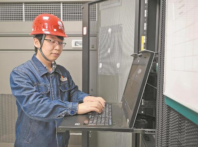 周強：專攻新能源發展關鍵技術