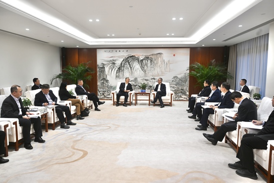 中國電建黨委副書記、總經(jīng)理王斌與中國機電商會黨委書記、會長張鈺晶舉行會談