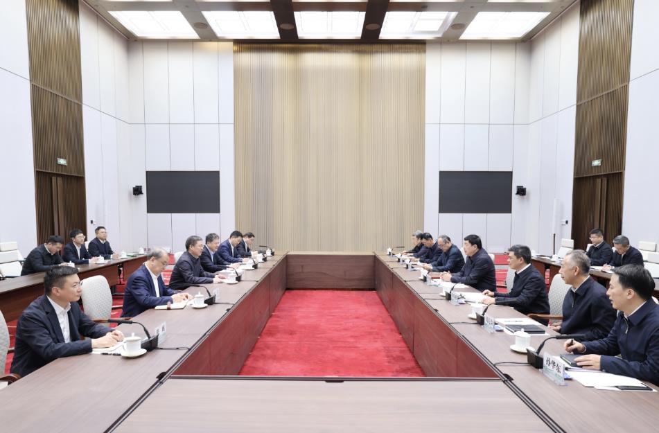 中國電氣裝備董事長李洪鳳、總經(jīng)理周群拜訪國家電網(wǎng)公司董事長張智剛、總經(jīng)理龐驍剛