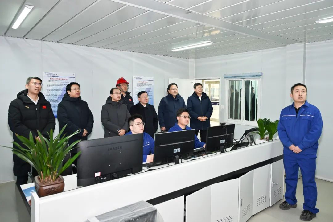 江毅赴華電青海區域調研